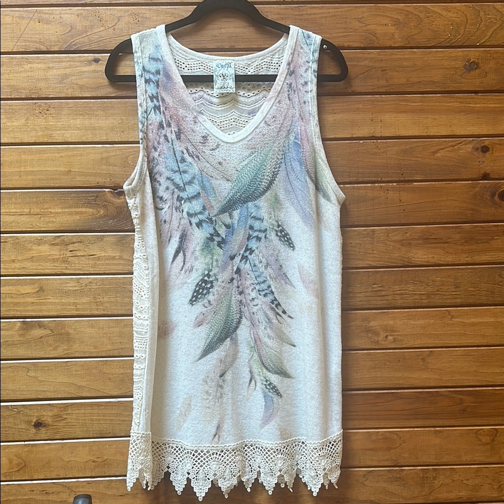 Vocal - Cream and Feather Print Sleeveless Tank Top with Lace Trim